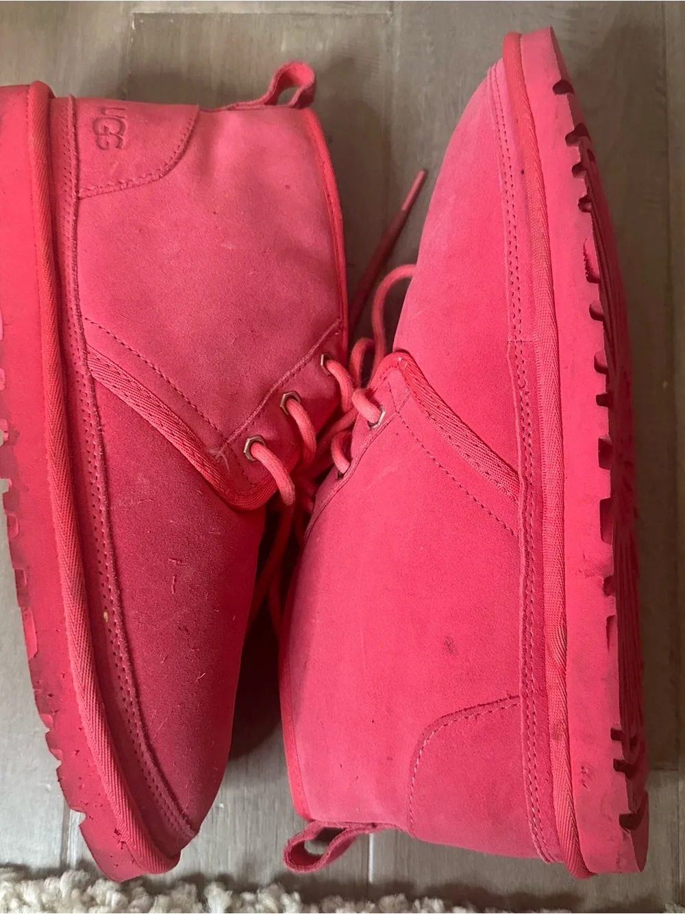 UGG WOMEN'S NEUMEL Boots Color: Pink Glow Women’s size 9